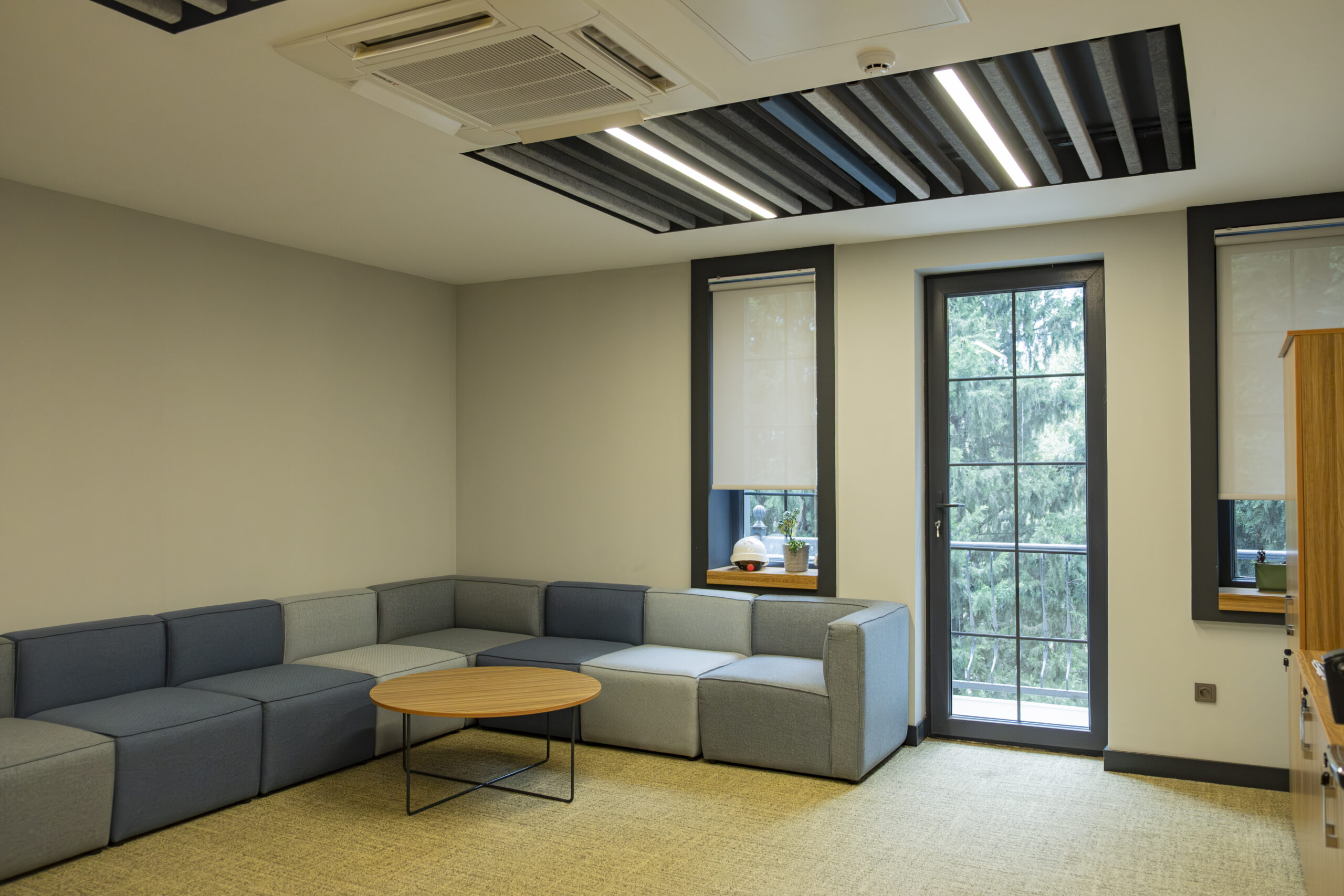 ACCB12M8X03310FPUB100LGR_001